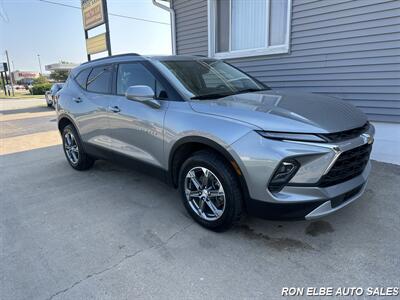 2023 Chevrolet Blazer LT - Photo 2 - Macomb, IL 61455