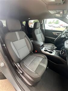 2023 Chevrolet Blazer LT - Photo 13 - Macomb, IL 61455