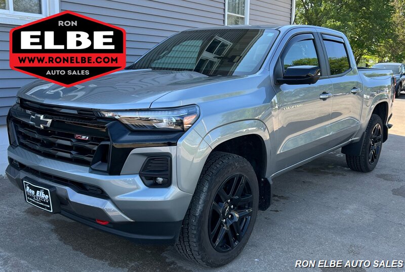 2024 Chevrolet Colorado Z71   - Photo 1 - Macomb, IL 61455