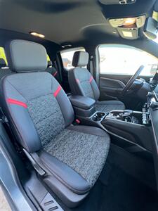 2024 Chevrolet Colorado Z71   - Photo 10 - Macomb, IL 61455