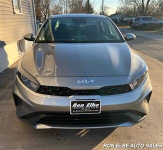 2024 Kia Forte LX   - Photo 6 - Macomb, IL 61455