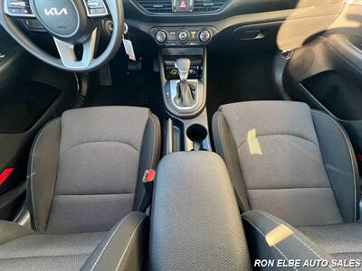 2024 Kia Forte LX   - Photo 18 - Macomb, IL 61455