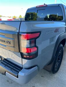 2025 Nissan Frontier PRO-4X - Photo 7 - Macomb, IL 61455