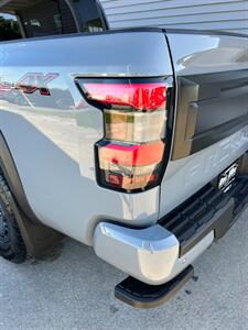 2025 Nissan Frontier PRO-4X - Photo 9 - Macomb, IL 61455