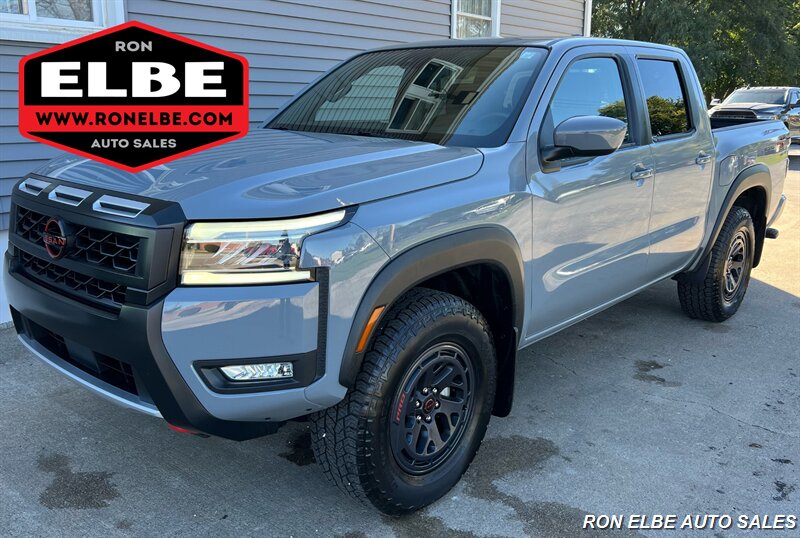 2025 Nissan Frontier PRO-4X   - Photo 1 - Macomb, IL 61455