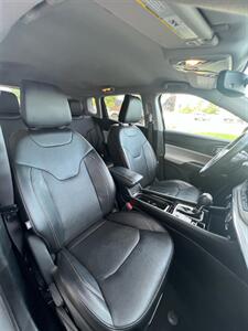 2022 Jeep Compass Limited   - Photo 11 - Macomb, IL 61455