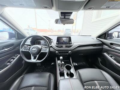 2023 Nissan Altima 2.5 SR   - Photo 14 - Macomb, IL 61455