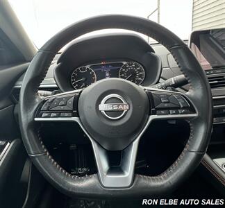 2023 Nissan Altima 2.5 SR   - Photo 15 - Macomb, IL 61455