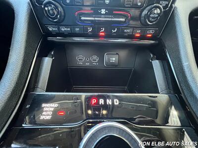 2023 Jeep Grand Cherokee L Limited   - Photo 25 - Macomb, IL 61455
