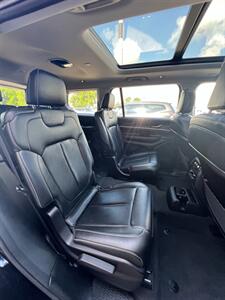 2023 Jeep Grand Cherokee L Limited   - Photo 12 - Macomb, IL 61455