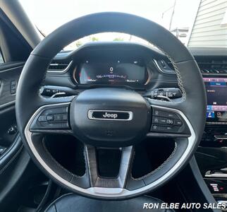 2023 Jeep Grand Cherokee L Limited   - Photo 19 - Macomb, IL 61455