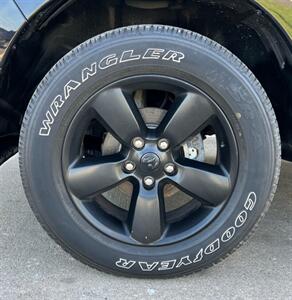 2021 RAM 1500 Classic SLT   - Photo 4 - Macomb, IL 61455