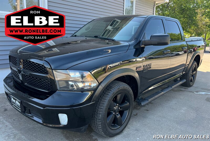 2019 RAM 1500 Classic SLT   - Photo 1 - Macomb, IL 61455