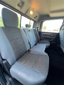 2019 RAM 1500 Classic SLT   - Photo 12 - Macomb, IL 61455