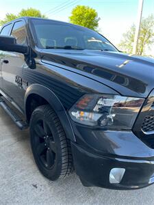 2019 RAM 1500 Classic SLT   - Photo 7 - Macomb, IL 61455