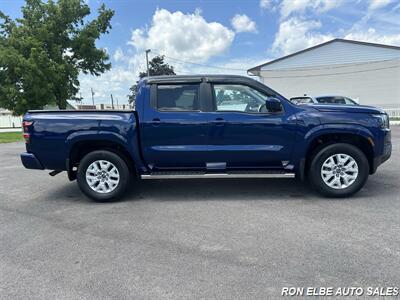 2022 Nissan Frontier SV - Photo 4 - Macomb, IL 61455