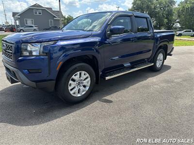 2022 Nissan Frontier SV - Photo 1 - Macomb, IL 61455