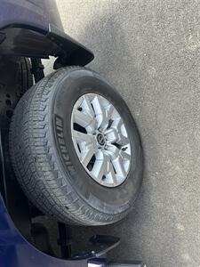 2022 Nissan Frontier SV - Photo 41 - Macomb, IL 61455