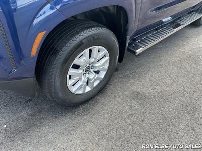 2022 Nissan Frontier SV - Photo 9 - Macomb, IL 61455