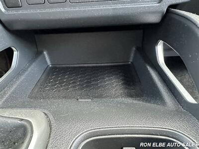 2022 Nissan Frontier SV - Photo 35 - Macomb, IL 61455