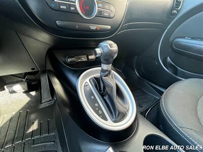 2017 Kia Soul + - Photo 24 - Macomb, IL 61455