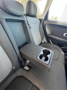 2017 Kia Soul + - Photo 16 - Macomb, IL 61455