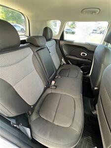 2017 Kia Soul + - Photo 15 - Macomb, IL 61455