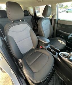 2017 Kia Soul + - Photo 14 - Macomb, IL 61455