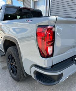 2024 GMC Sierra 1500 Elevation   - Photo 11 - Macomb, IL 61455