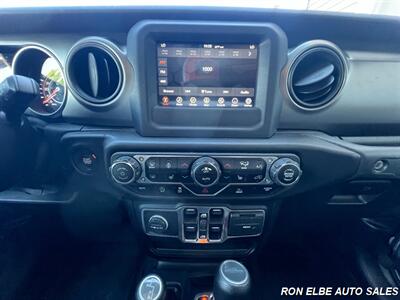 2020 Jeep Gladiator Sport S - Photo 16 - Macomb, IL 61455