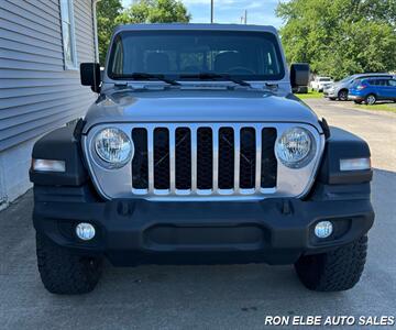 2020 Jeep Gladiator Sport S - Photo 6 - Macomb, IL 61455