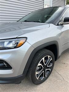 2022 Jeep Compass Limited   - Photo 5 - Macomb, IL 61455