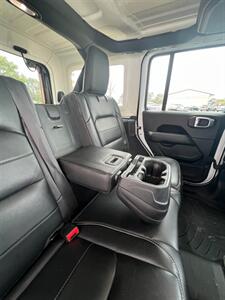 2021 Jeep Wrangler Unlimited Sahara - Photo 12 - Macomb, IL 61455