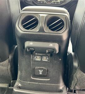 2021 Jeep Wrangler Unlimited Sahara - Photo 13 - Macomb, IL 61455