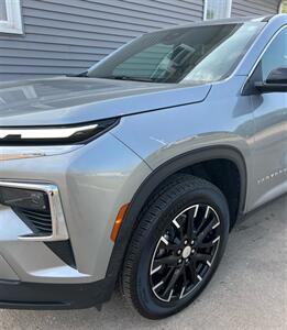 2025 Chevrolet Traverse LT - Photo 5 - Macomb, IL 61455