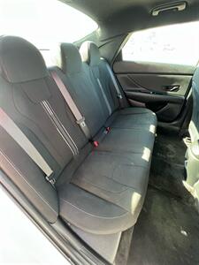 2025 Hyundai ELANTRA SEL Sport   - Photo 12 - Macomb, IL 61455
