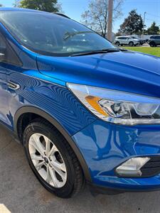 2017 Ford Escape SE - Photo 6 - Macomb, IL 61455