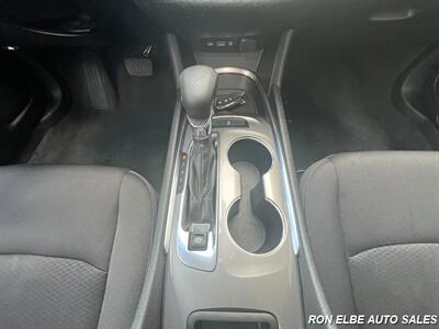 2022 Chevrolet Malibu LT   - Photo 21 - Macomb, IL 61455