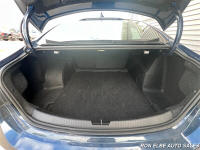 2022 Chevrolet Malibu LT   - Photo 14 - Macomb, IL 61455