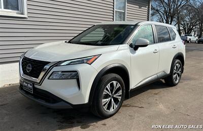 2023 Nissan Rogue SV   - Photo 2 - Macomb, IL 61455