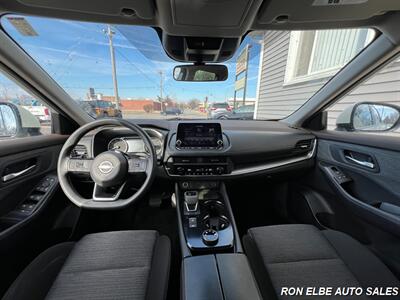 2023 Nissan Rogue SV   - Photo 14 - Macomb, IL 61455
