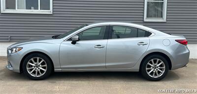 2017 Mazda Mazda6 Sport   - Photo 3 - Macomb, IL 61455