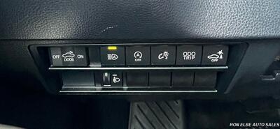 2023 Toyota Tundra SR5   - Photo 18 - Macomb, IL 61455
