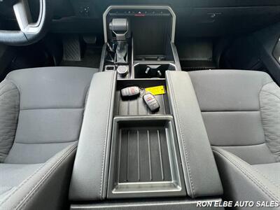 2023 Toyota Tundra SR5   - Photo 23 - Macomb, IL 61455