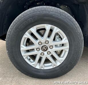2023 Toyota Tundra SR5   - Photo 4 - Macomb, IL 61455