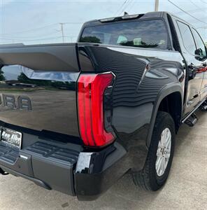 2023 Toyota Tundra SR5   - Photo 8 - Macomb, IL 61455