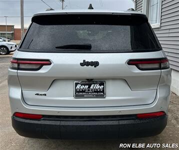 2023 Jeep Grand Cherokee L Laredo   - Photo 9 - Macomb, IL 61455