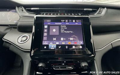 2023 Jeep Grand Cherokee L Laredo   - Photo 20 - Macomb, IL 61455