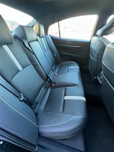 2025 Toyota Camry SE   - Photo 12 - Macomb, IL 61455