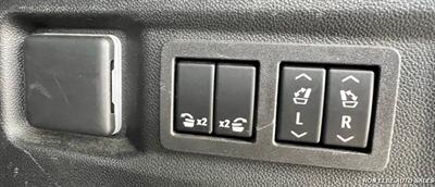 2023 GMC Yukon Denali   - Photo 14 - Macomb, IL 61455